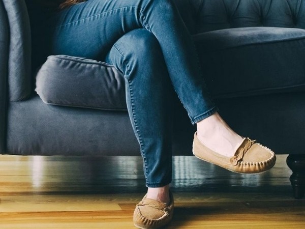 «Не сиди нога на ногу!» Почему родители правы, а некоторые привычки могут нанести вред здоровью