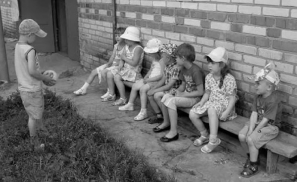 Детство без гаджетов: рассказываем о забытых играх советских дворов